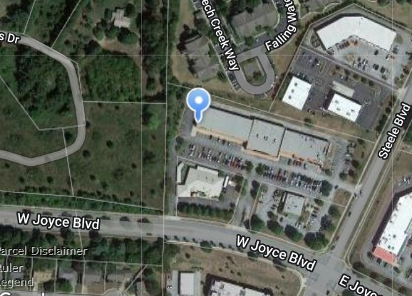 HIgh traffic retail center in prime location in Uptown Fayetteville. This shopping center is surrounded by Urban living, shopping, restaurants, Univ of Arkansas and Washington Regional Hospital. Co Tenants are Merle Norman, Party City, Splurge Hair and Nail Salon, Mr. Tux, Jazzercise A daycare with over 200 families is next to the center. If you are looking for high visibility and traffic this is the place for you.