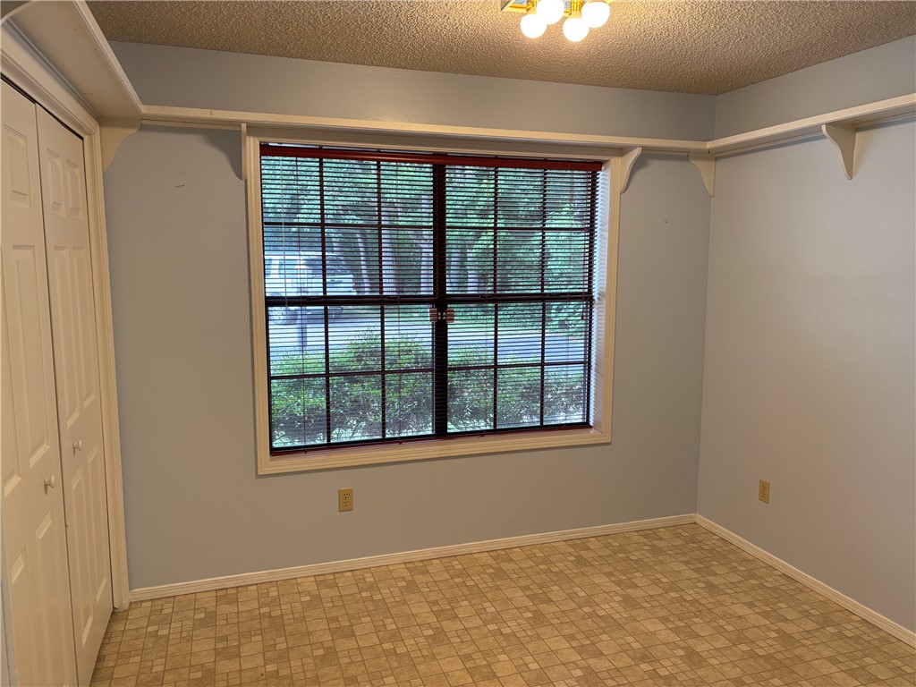 White Oak St Condo Ph IV - Residential