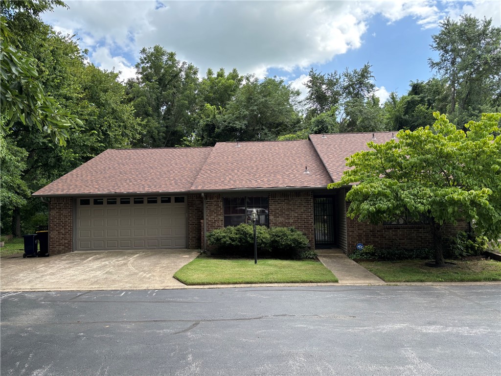White Oak St Condo Ph IV - Residential