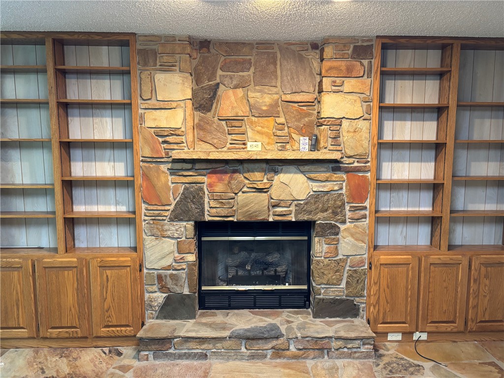White Oak St Condo Ph IV - Residential