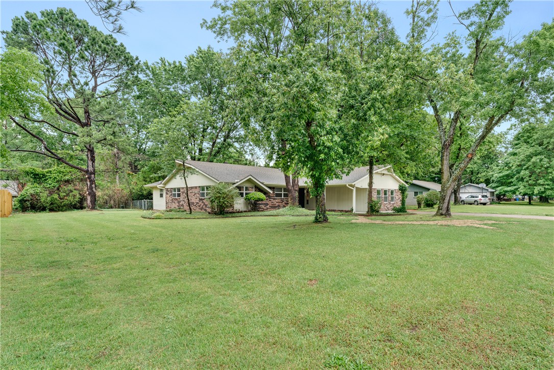 Oaks Manor Sub - Residential