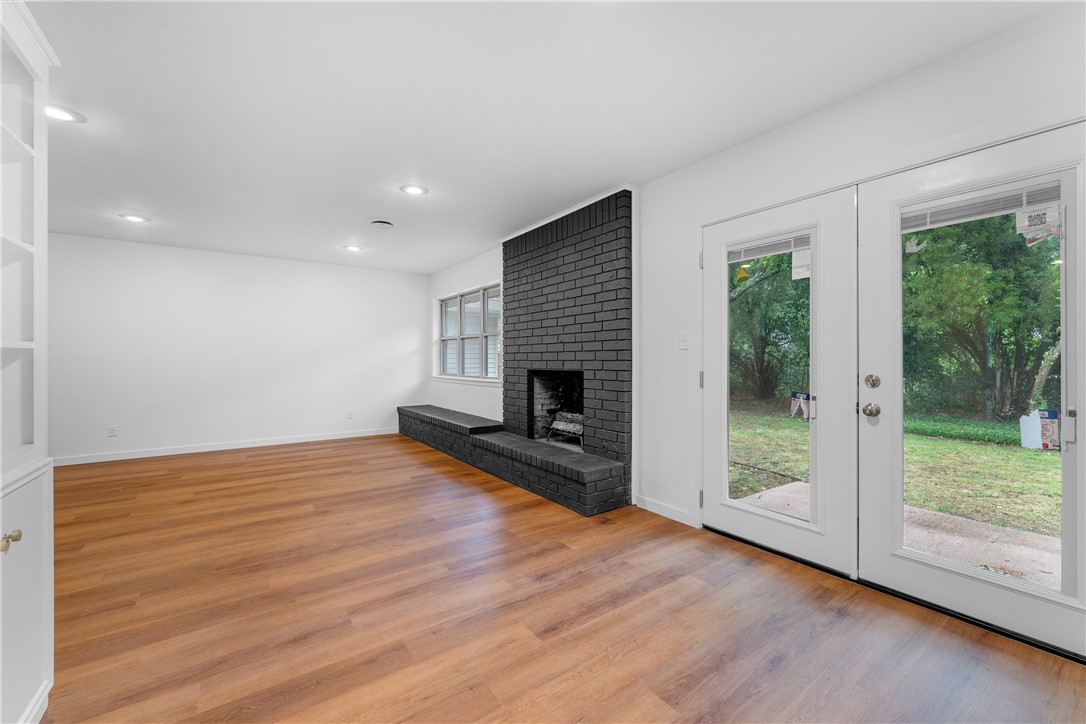 Oaks Manor Sub - Residential