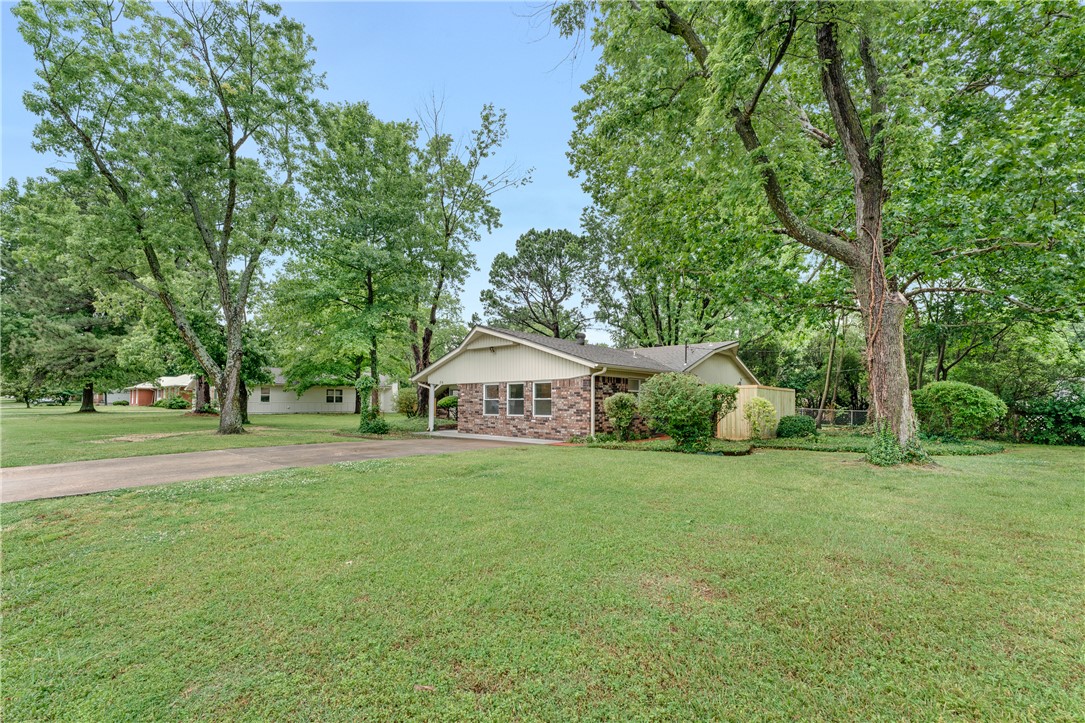 Oaks Manor Sub - Residential
