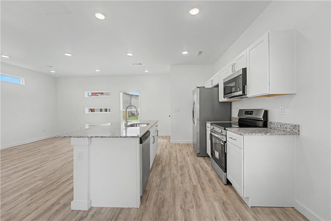FEATHERSTON WEST SUB PH 1-CENTERTON - Residential