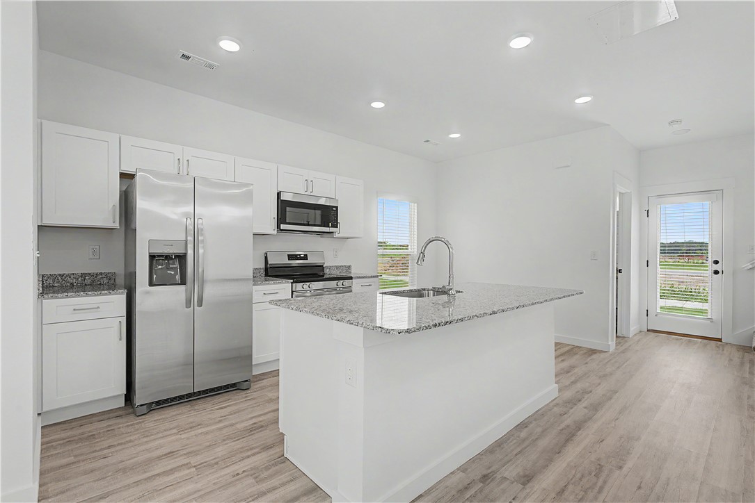FEATHERSTON WEST SUB PH 1-CENTERTON - Residential