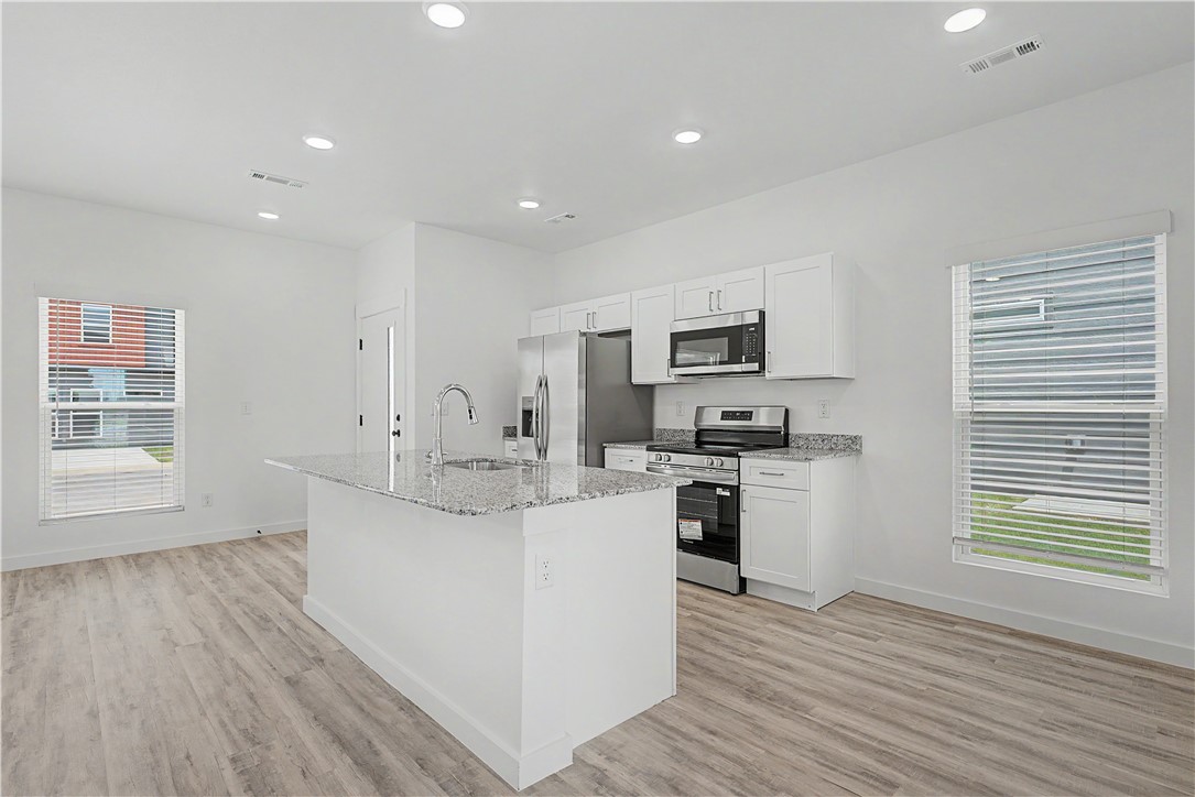 FEATHERSTON WEST SUB PH 1-CENTERTON - Residential