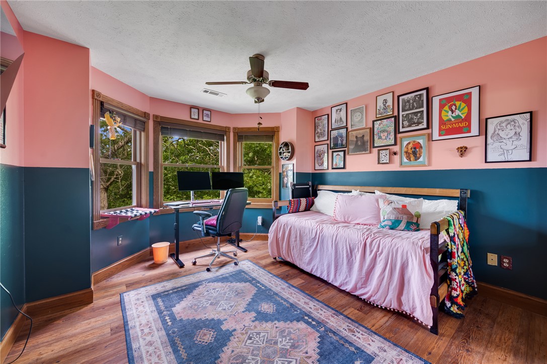 Unit 5 Holiday Island - Residential