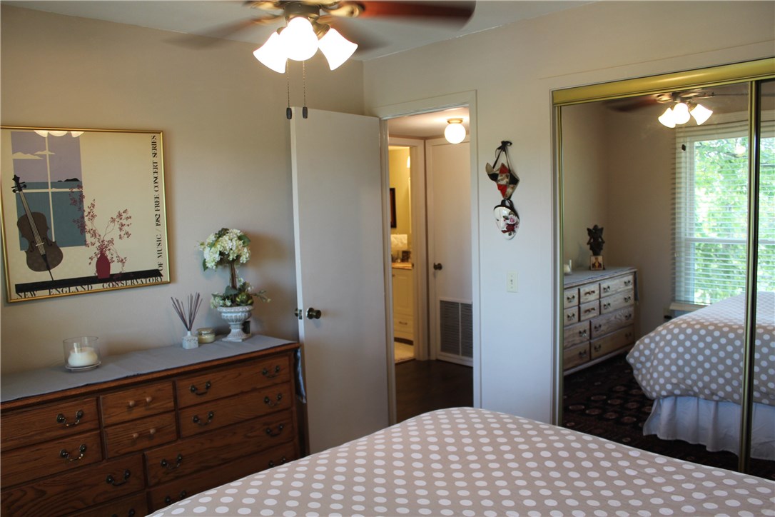 Townhouse Tct 3 A/K/A Drake Court Bvv - Residential