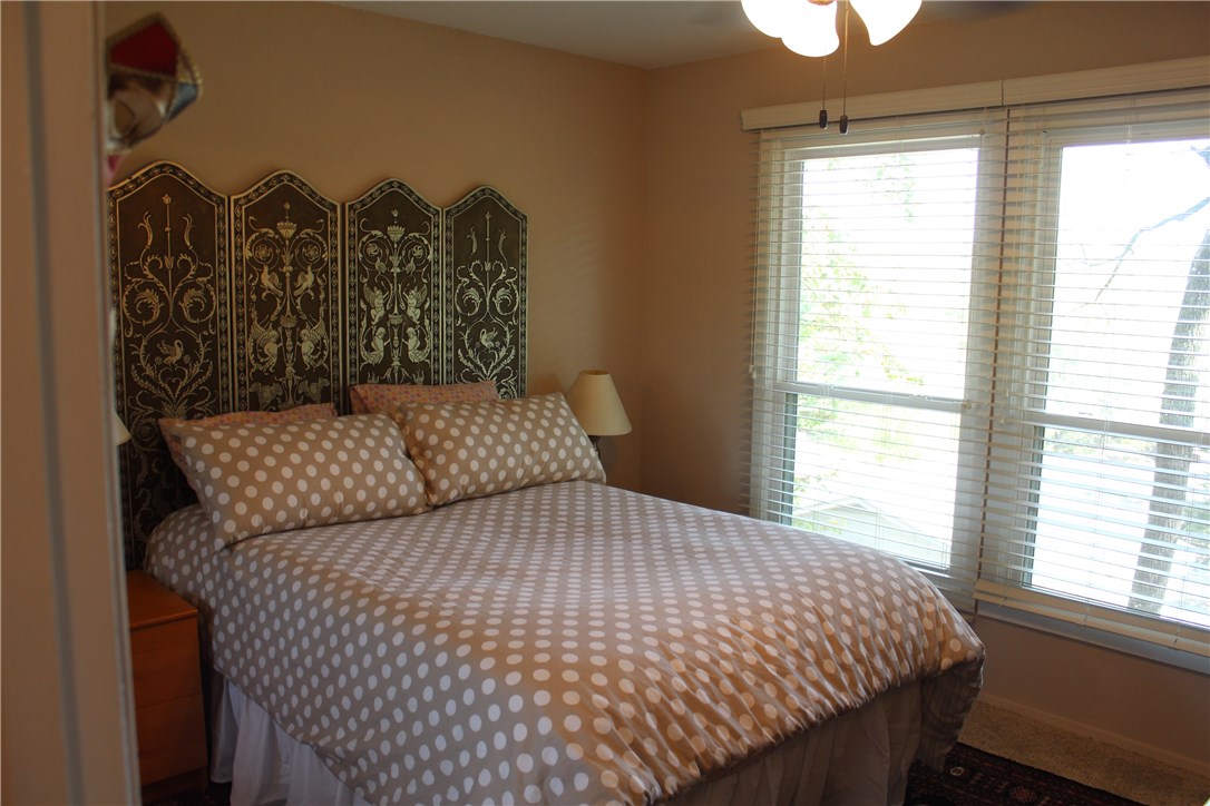 Townhouse Tct 3 A/K/A Drake Court Bvv - Residential