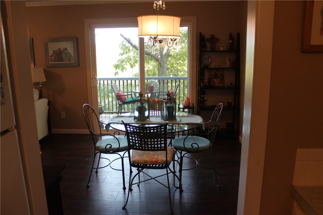 Townhouse Tct 3 A/K/A Drake Court Bvv - Residential