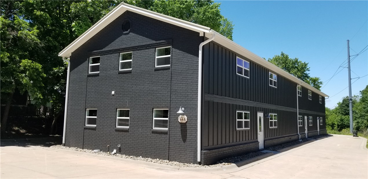 Archais-Bushnell - Residential Lease