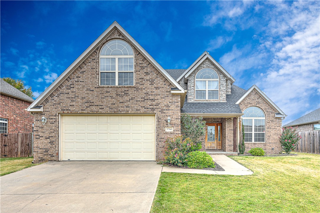 Great home in an unbeatable location! This 3BR, 2.5BA home is minutes from the Razorback Greenway, Lake Springdale, & JB Hunt Park. Inside, you'll find a grand entrance with soaring ceilings that seamlessly flow into the spacious living area. The kitchen boasts fresh granite countertops, an abundance of cabinets, & ample counter space. The primary suite is a true retreat, featuring a roomy bath with a jetted tub, walk-in shower, & a generous walk-in closet. Upstairs, 2 generously sized bedrooms share a full bath, while a bonus room with attic storage provides versatility for your needs. Entertain effortlessly in the backyard, which is both level & ideal for outdoor gatherings or letting your kids or pets roam free. Plus, enjoy peace of mind with fresh paint (2024), a new roof (2020), and upgraded A/C (2021). Don't miss out on this incredible opportunity to own a beautiful home in this highly sought-after neighborhood! Kitchen refrigerator & dryer convey.