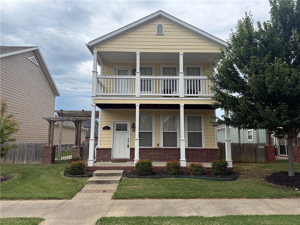 Nice row house conveniently located to everything. Home features 3 bedrooms, 2.5 baths, gas log fireplace in living area, granite counter tops, big kitchen, all appliances, nice front porch & cozy side patios. Perfect for entertaining. A appliances. Carpet in 2nd and 3rd bedrooms and laminate wood flooring in living room and master bedroom.