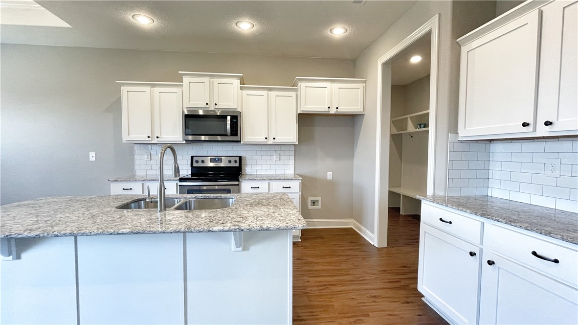 Sundowner Sub Ph 3 - Residential Lease