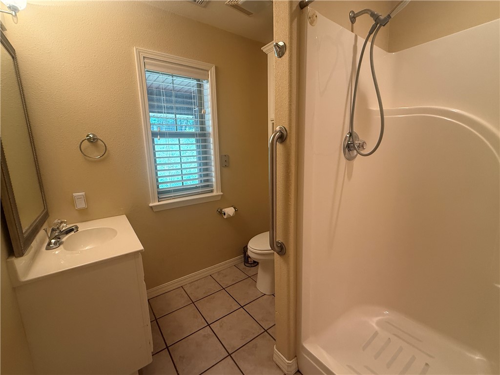 Clarksville 16923 - Residential