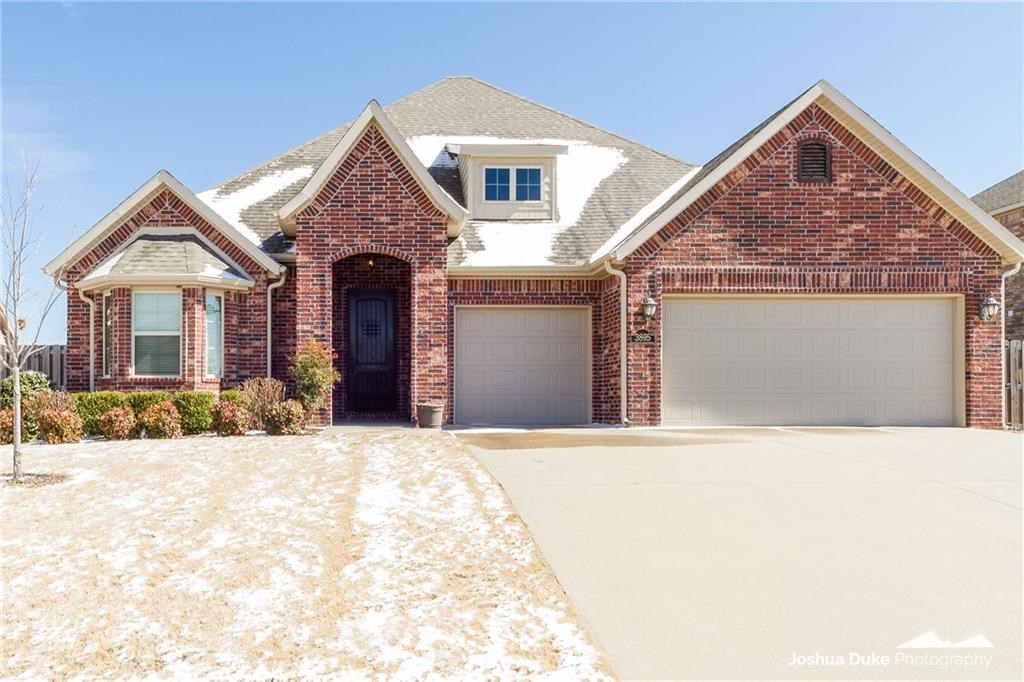 Gorgeous family home. This 4-bedroom 2.5-bathroom home features hardwood floors, gas log fireplace, energy efficient construction package, crown molding,stainless steel appliance, gas cooktop and double ovens! Home provides lots of natural light for a light and airy yet inviting feel!