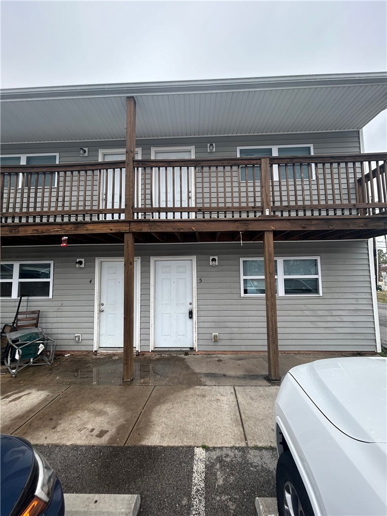 Welcome home to this lovely, well-maintained upstairs 1 bedroom, 1 bathroom apartment! Located in a serene and well-maintained community near downtown Springdale. This unit is equipped with a refrigerator and stove in the kitchen.