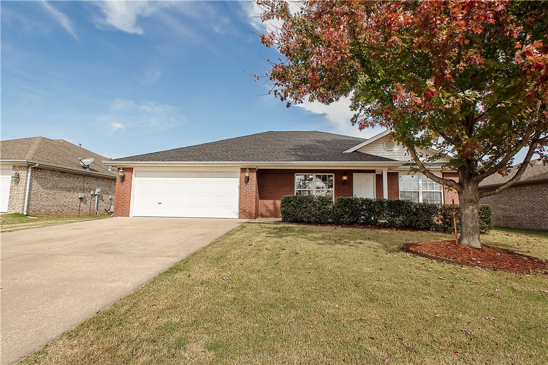 Low maintenance brick home in prime Bentonville location. Split Bedroom floor plan features open concept w/new paint in BR's, KIT, & DR. LR has cozy gas log fireplace to sit around & enjoy. KIT w/tile floors, breakfast bar/island, & an eat-in area. Master Bath has large well lit mirror, his & her sinks, walk-in shower, & additional towel closet. Backyard is completely fenced w/wood privacy fence and has plenty of room for kids & pets to play! New architectural shingle roof & 2 year old water heater.