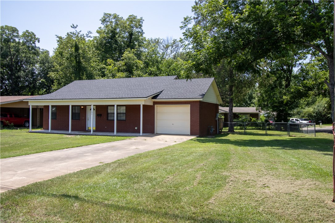 OUTLOTS C 32-10-23 - Residential