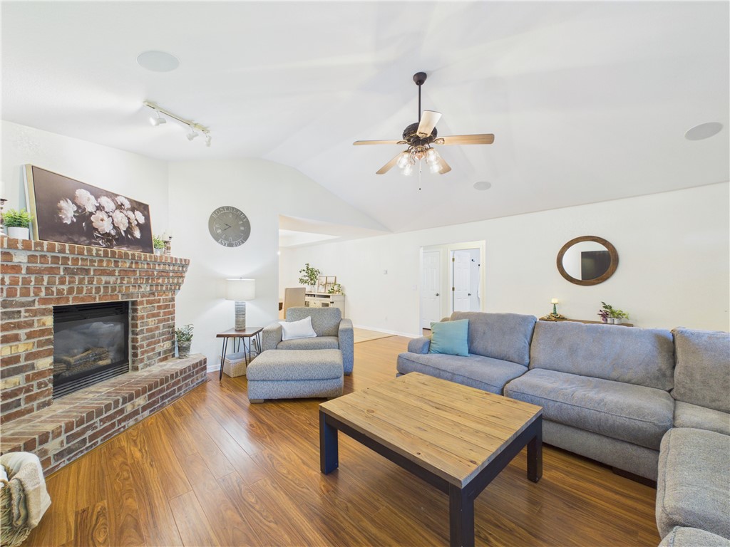 Cambridge Sub Bvv - Residential