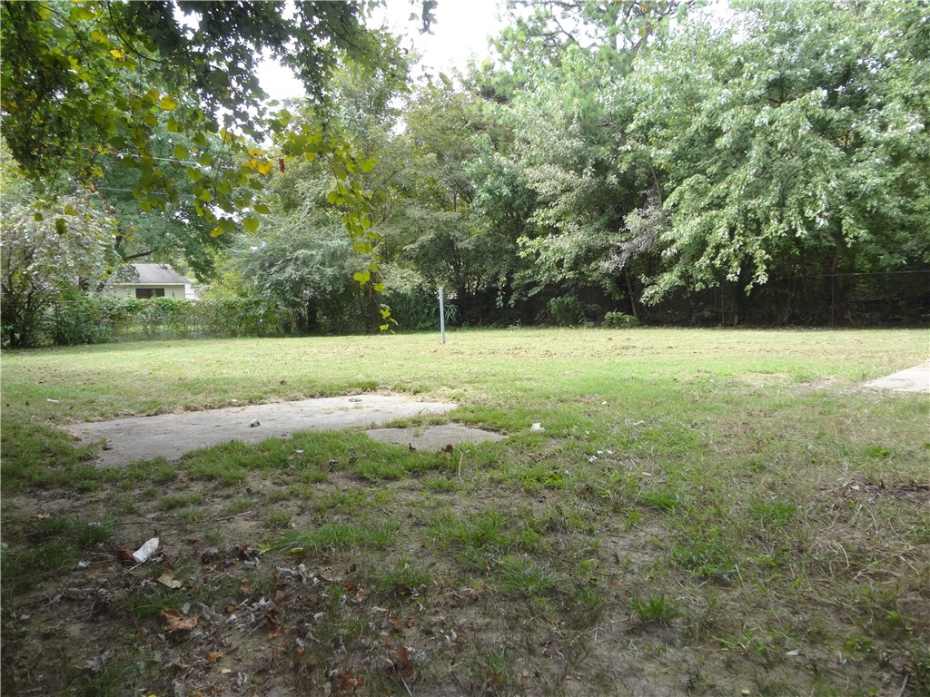 Bishop Manor Rogers - Residential