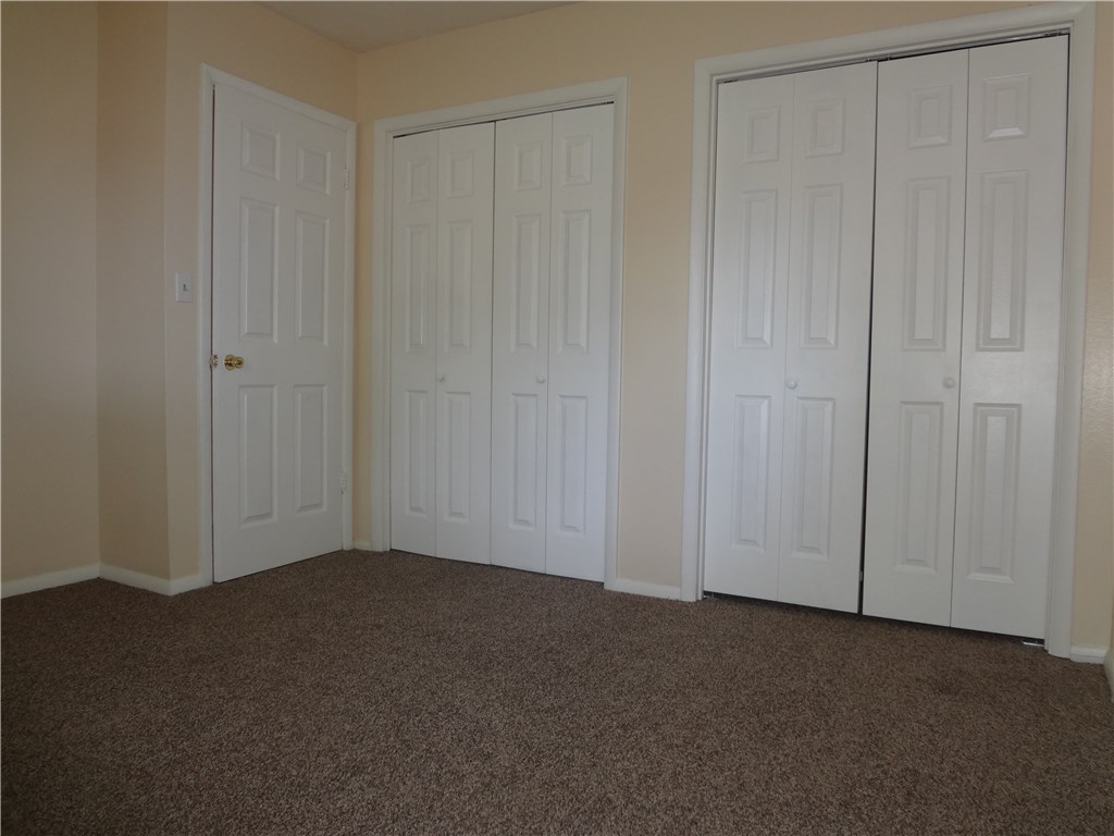 Bishop Manor Rogers - Residential