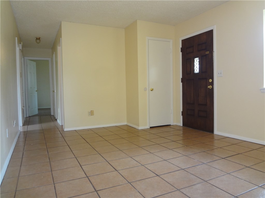 Bishop Manor Rogers - Residential