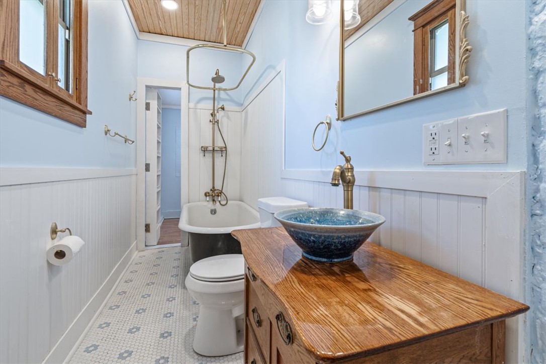 Wm C Tates Add Siloam Spgs - Residential