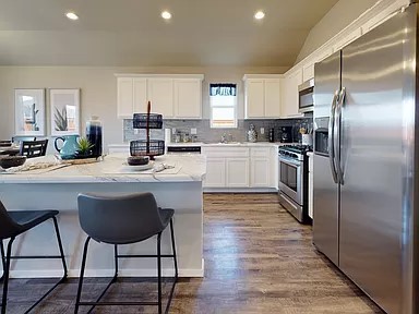 STOKENBURY FARMS PH VI - Residential