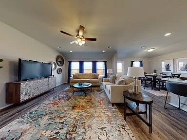 STOKENBURY FARMS PH VI - Residential