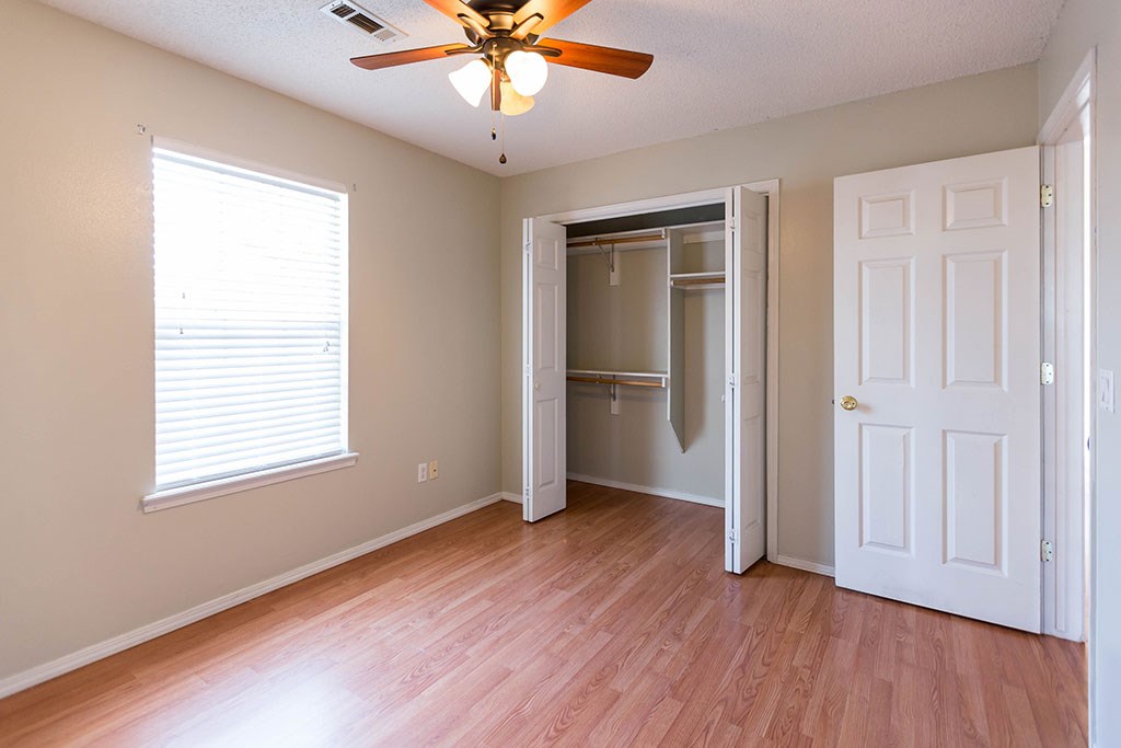 Pine Crest Add Ph I - Residential