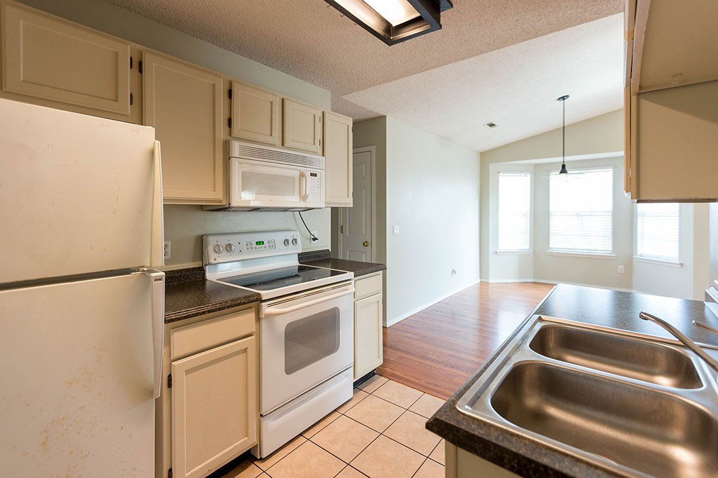 Pine Crest Add Ph I - Residential