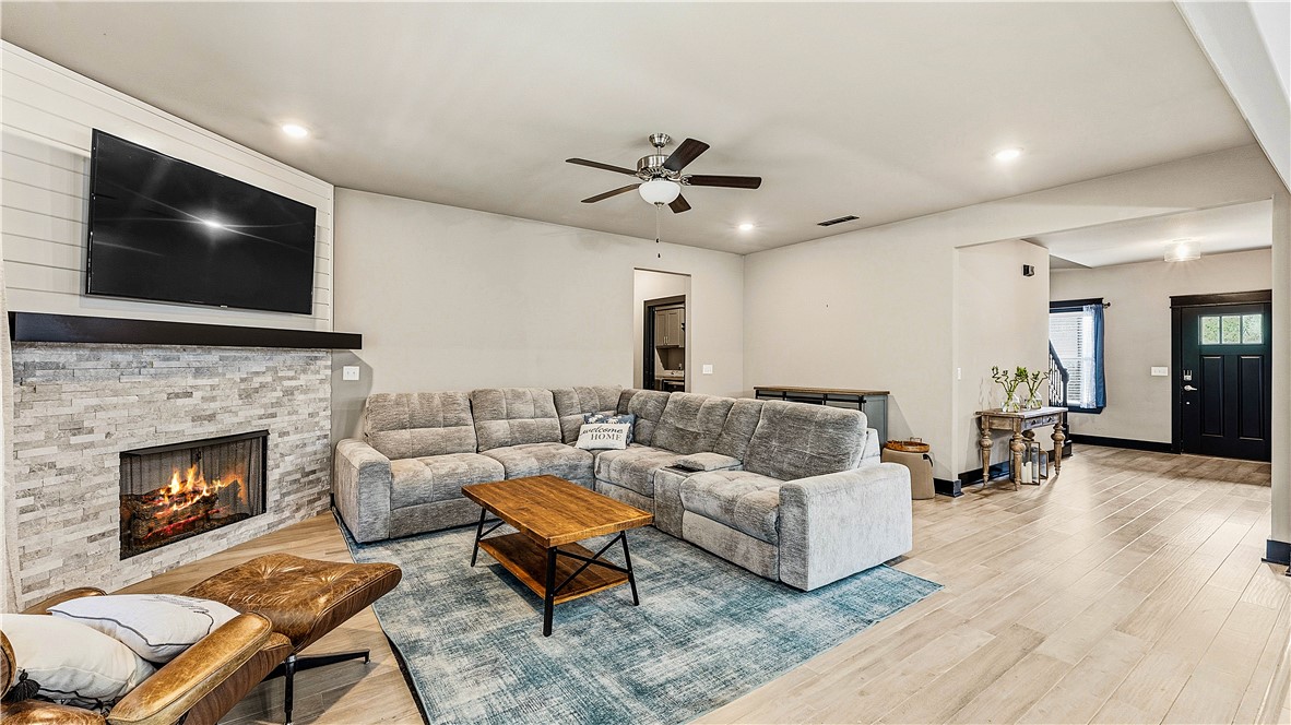 Willowbrook Farms Sub Ph Ii Bentonville - Residential