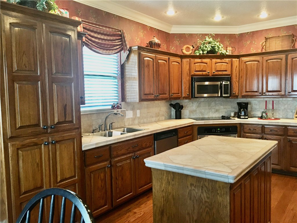 Eagle Crest 1 - Residential