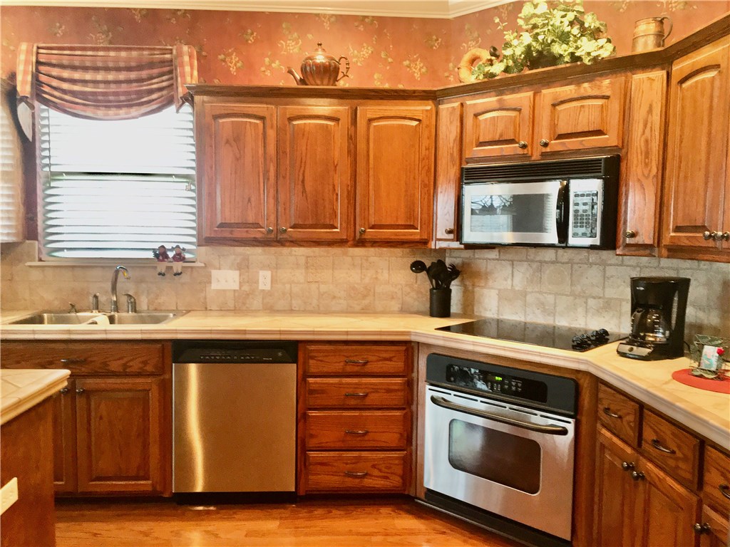 Eagle Crest 1 - Residential