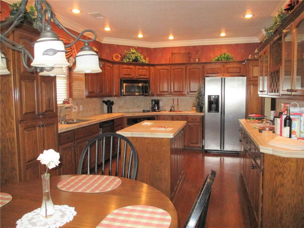 Eagle Crest 1 - Residential