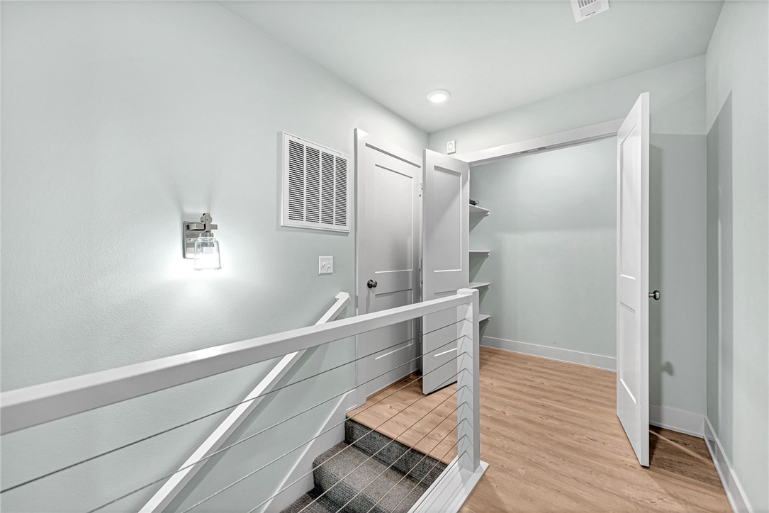 RAILROAD ADD-BENTONVILLE - Residential