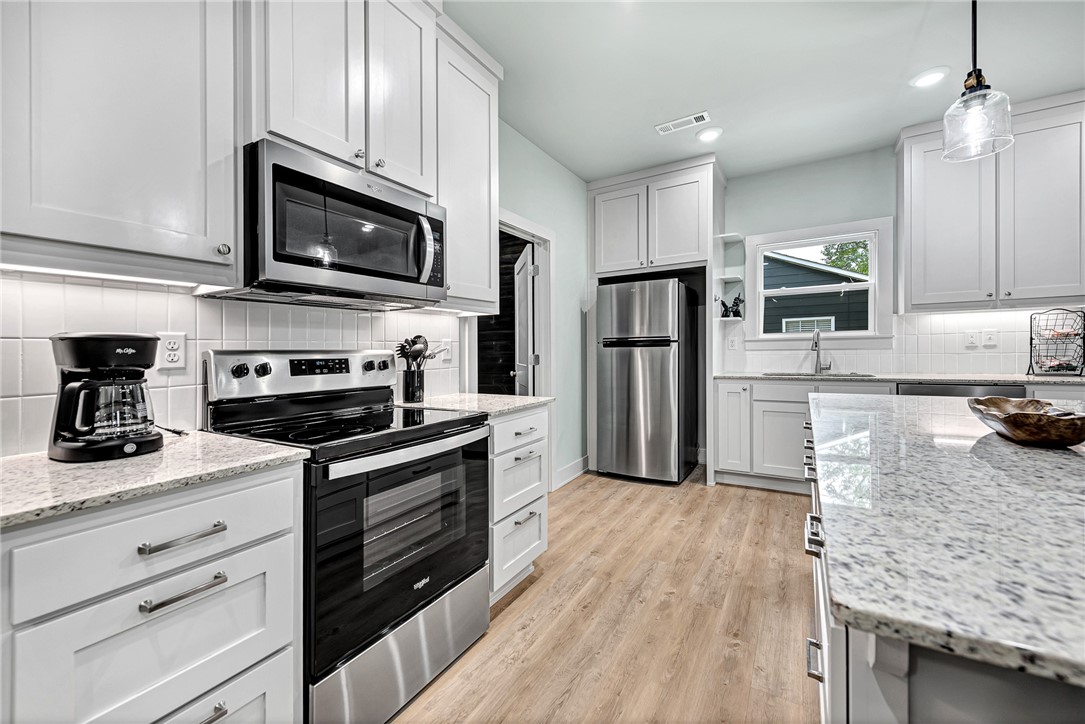RAILROAD ADD-BENTONVILLE - Residential