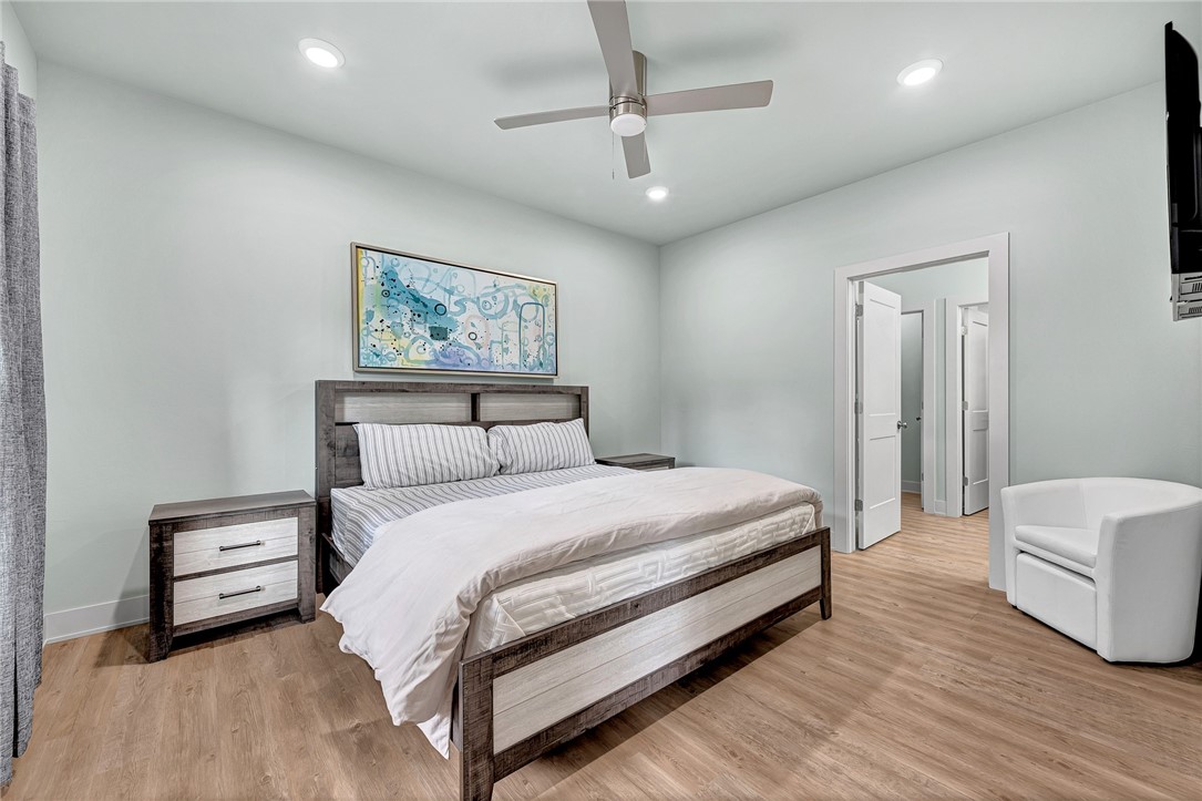 RAILROAD ADD-BENTONVILLE - Residential