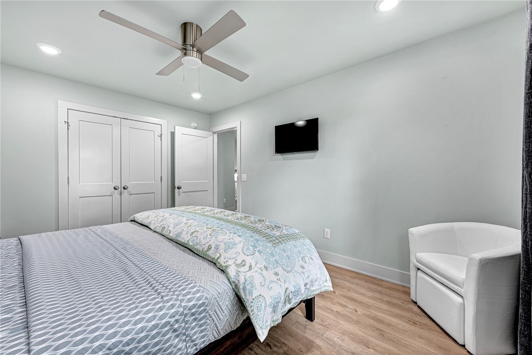RAILROAD ADD-BENTONVILLE - Residential