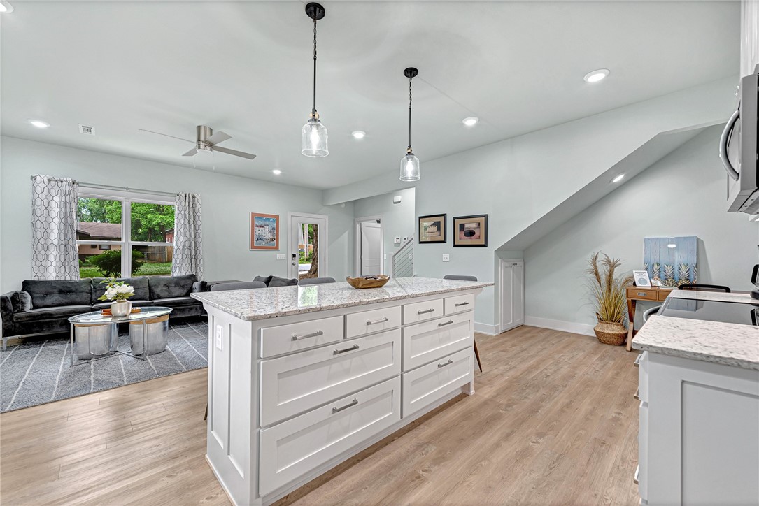 RAILROAD ADD-BENTONVILLE - Residential