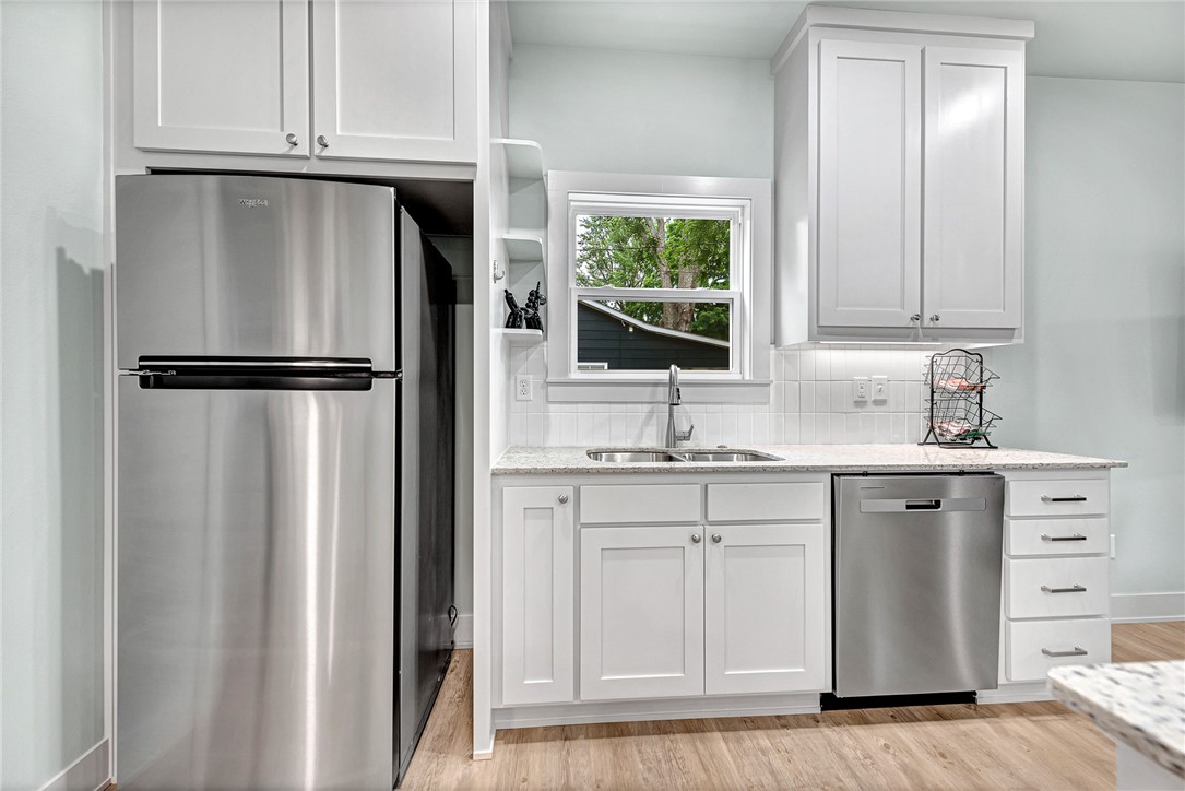 RAILROAD ADD-BENTONVILLE - Residential