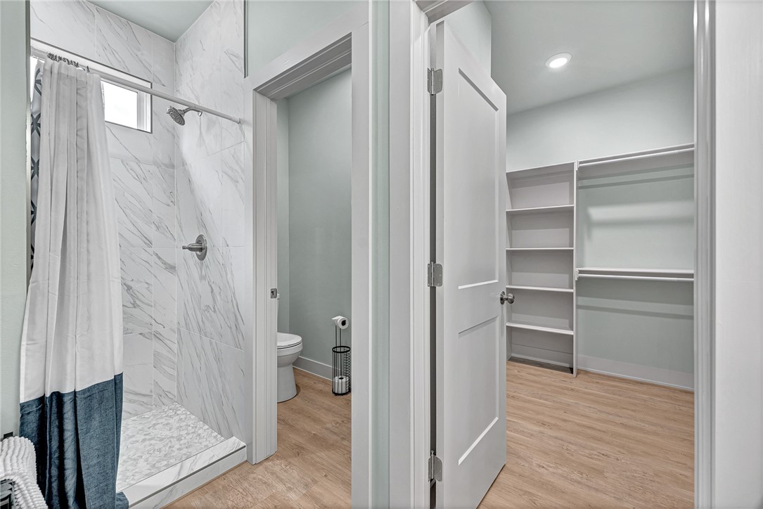 RAILROAD ADD-BENTONVILLE - Residential