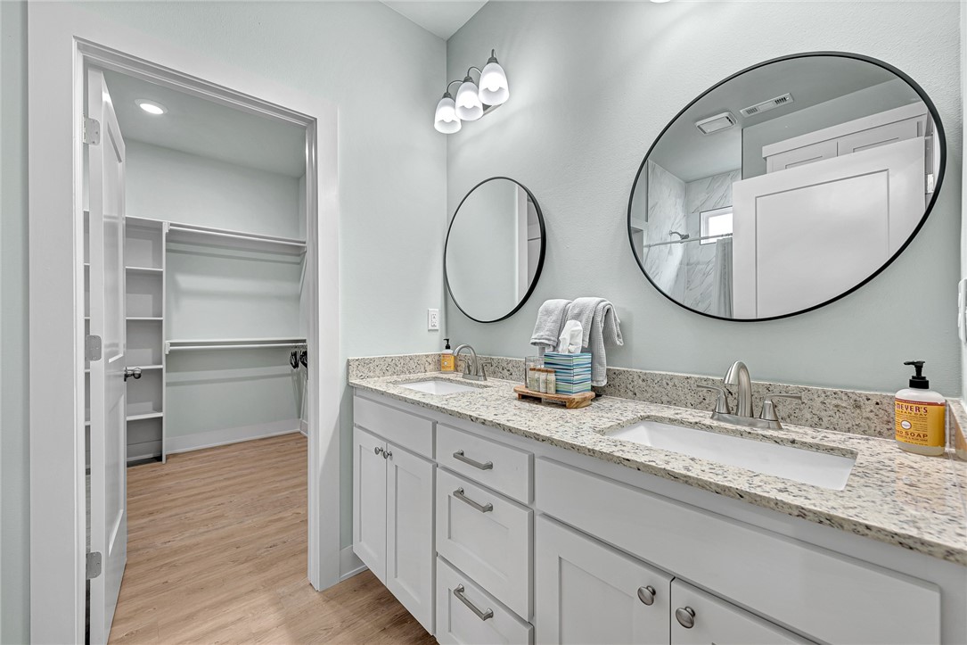 RAILROAD ADD-BENTONVILLE - Residential