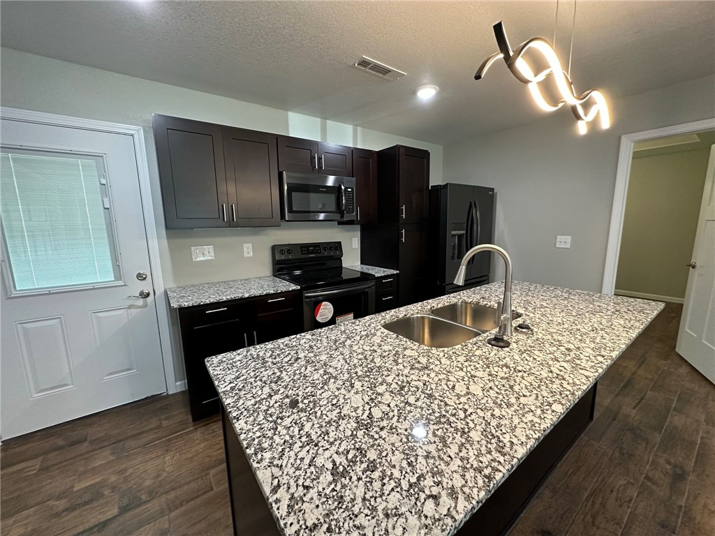 Plucks Add Gentry - Residential Lease
