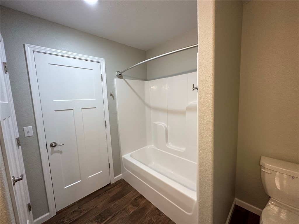 Plucks Add Gentry - Residential Lease