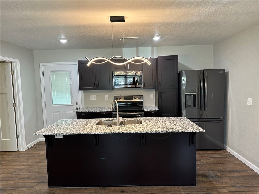 Plucks Add Gentry - Residential Lease