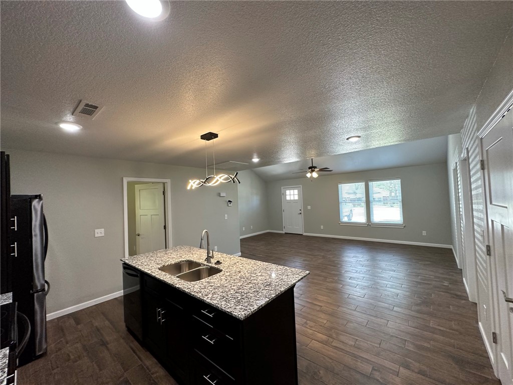 Plucks Add Gentry - Residential Lease