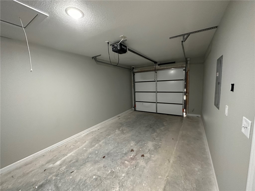 Plucks Add Gentry - Residential Lease