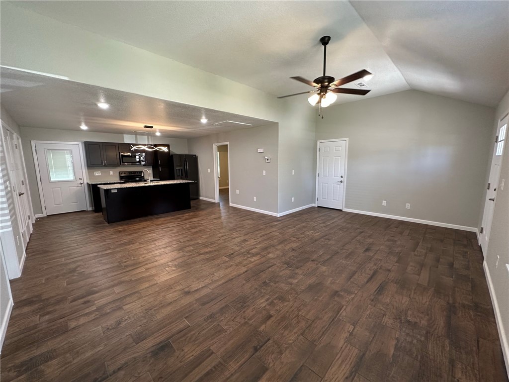 Plucks Add Gentry - Residential Lease
